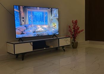 استديو هادئ بسرير ماستر