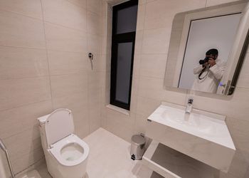 شقة بغرفتين نوم وصالة