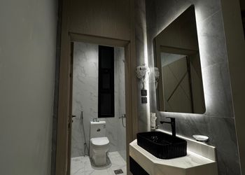 شقة أنيقة بصالة ودخول ذاتي 