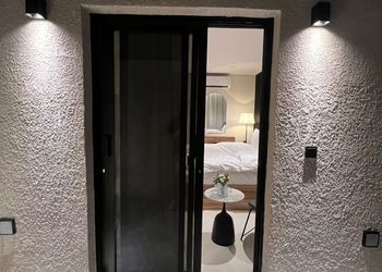 استديو بسرير ماستر وفناء خارجي