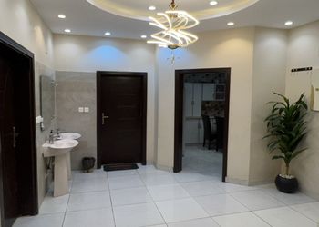 استراحة بمسطح اخضر ومسبح