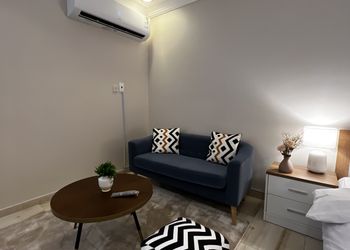 استديو بتصميم انيق ودخول ذاتي