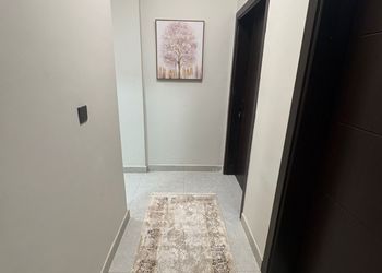 شقة بغرفة معيشة وغرفة نوم 