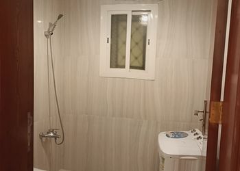 شالية بصالة أنيقة ومجلس خارجي