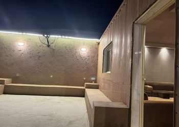مزرعة بمناظر خلابة وجلسة خارجية 