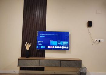 شقة بغرفة جلوس وغرفتين نوم 