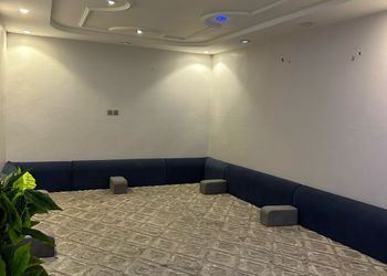 استراحة عائلية بمسبح و جلسة خارجية