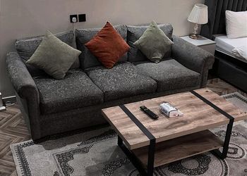 استديو بسرير ماستر