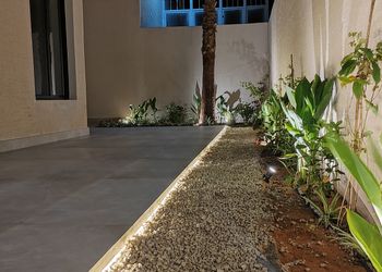 شاليه بصالة أنيقة ومسبح خارجي