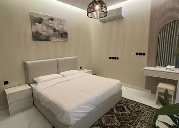 استديو بتصميم أنيق ودخول ذاتي