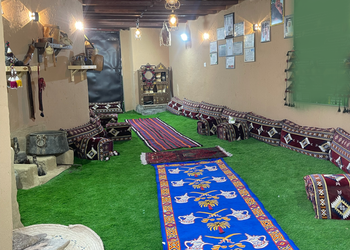 مزرعة بجلسة مطلة على مدرجات زرع