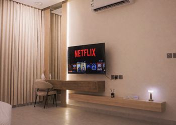 استديو هادئ بسرير ماستر