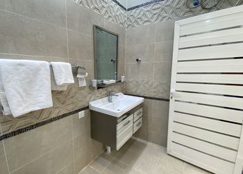 شاليه بالعاب مائيه 