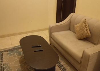 شقة بصالة 