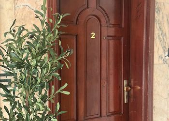 استديو هادئ بسرير ماستر 