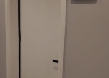 استديو هادئ بسرير ماستر