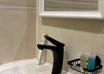 استديو هادئ بسرير ماستر