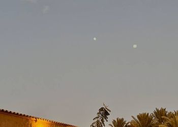 استراحة بمسطحات خضراء 