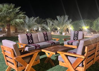مزرعة بمسبح وموقع مميز