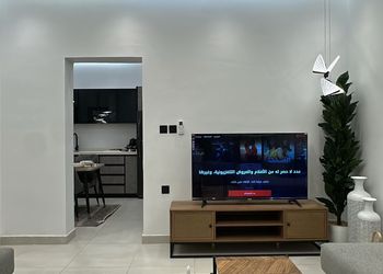 شقة بغرفتين نوم وصالة
