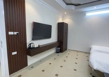 شقة بغرفتين نوم وأثاث هادئ