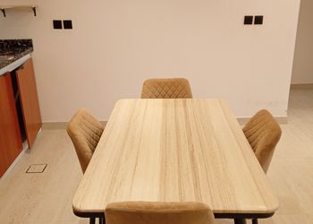 شقة بغرفتين نوم وصالة 