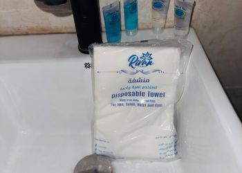 غرفه باثاث مريح وبسيط