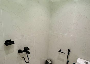 شقة بصالة وغرفة نوم وبأثاث مريح