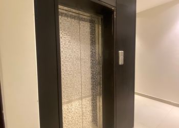 استديو انيق بدخول ذاتي 