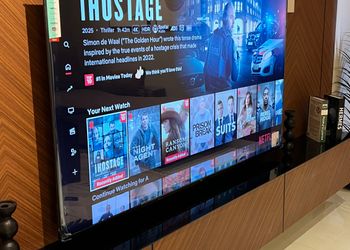 شقة بغرفة جلوس وغرفتين نوم 