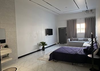 استديو بدخول ذاتي وسرير مريح 