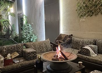 شاليه بالعاب مائية ومسطح اخضر