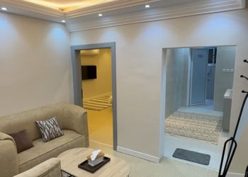 استديو هادئ بسرير ماستر
