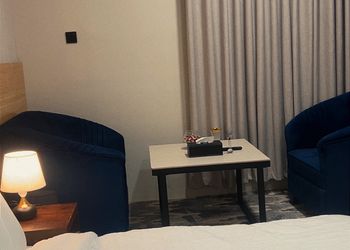 استديو بسرير ماستر