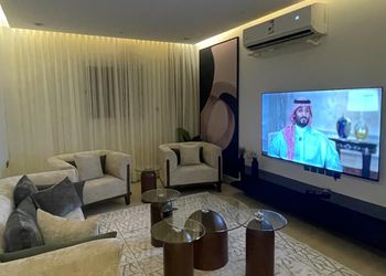 شقة بغرفتين نوم وصالة 