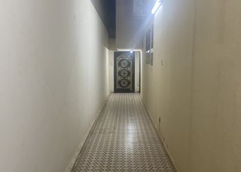 شقة بغرفتين نوم وصالة