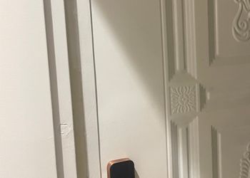 استديو بسرير ماستر وجلسة جانبية 