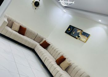 استديوا بغرفة نوم وصالة مودرن