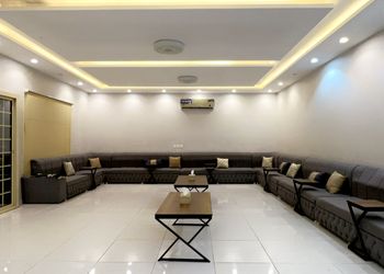 استراحة بمسطح اخضر ومسبح