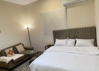 استديو هادئ بسرير ماستر 