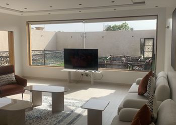شاليه بغرفة نوم و صاله انيقة