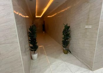 استديو بأثاث مريح وبسيط 