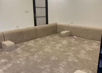 شاليه بجلسة خارجية وألعاب أطفال