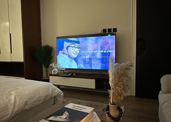 استديو بسرير ماستر وجلسة جانبية