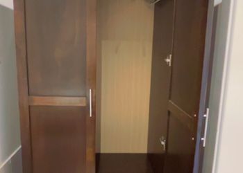 استديو بسرير ماستر وجلسة مريحة