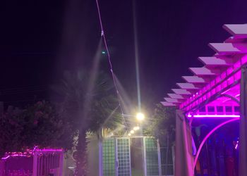 شالية بمجالس وفناء خارجي 