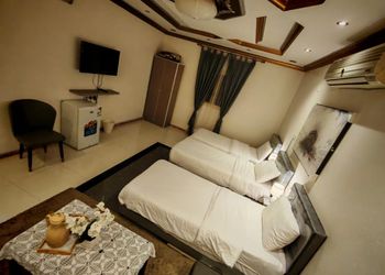 شقة بغرفتين نوم وأثاث مريح