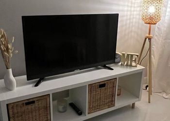 شقة بغرفة جلوس وغرفتين نوم 