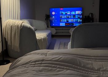 استديو بسرير ماستر