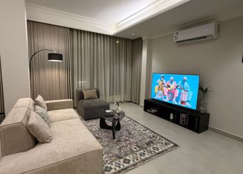 استديو بسرير ماستر وجلسة جانبية